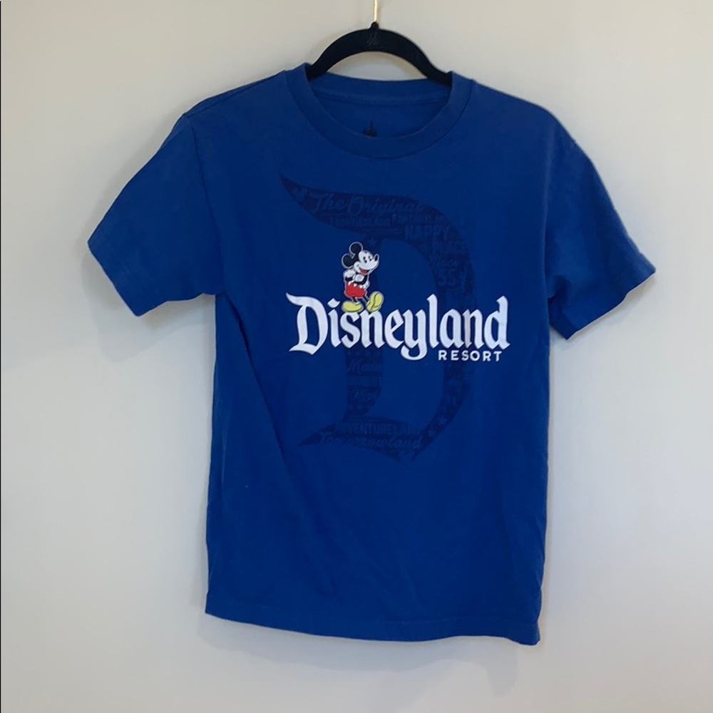 Disney Resort shirt with Mickey! Size S 👕